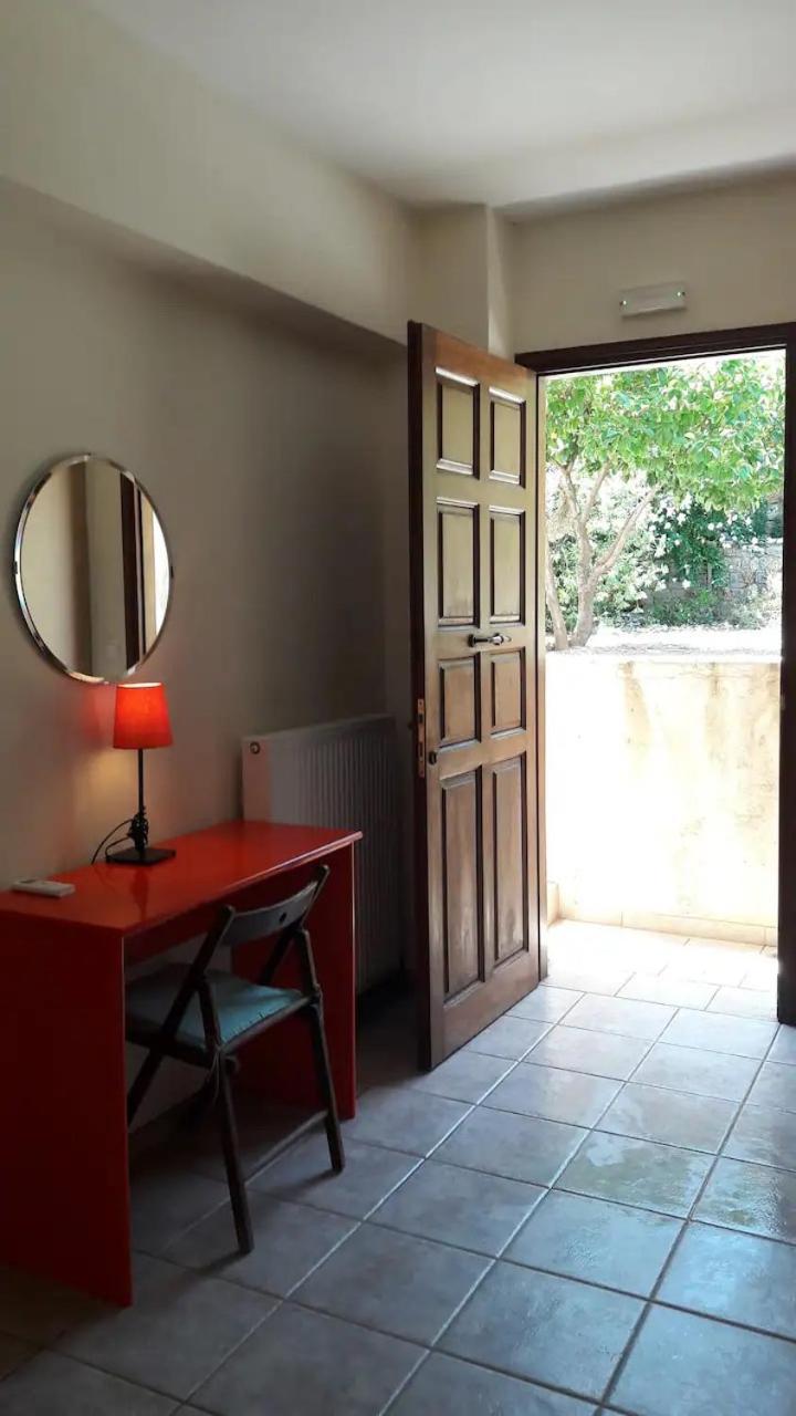 Appartamento Karantonis House Leonídion Esterno foto