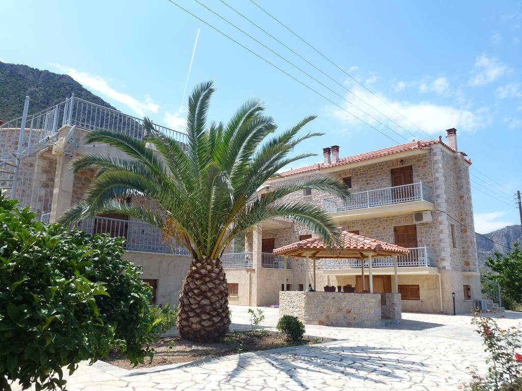 Appartamento Karantonis House Leonídion Esterno foto